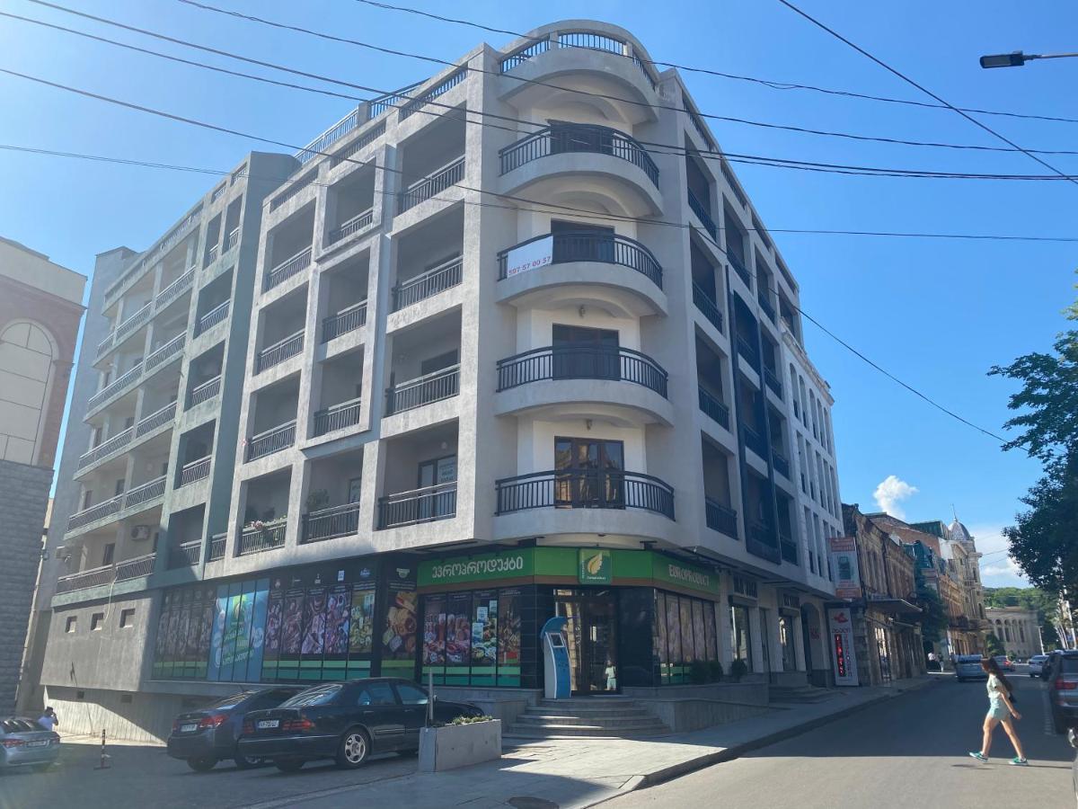 City Center Koutaïssi Extérieur photo